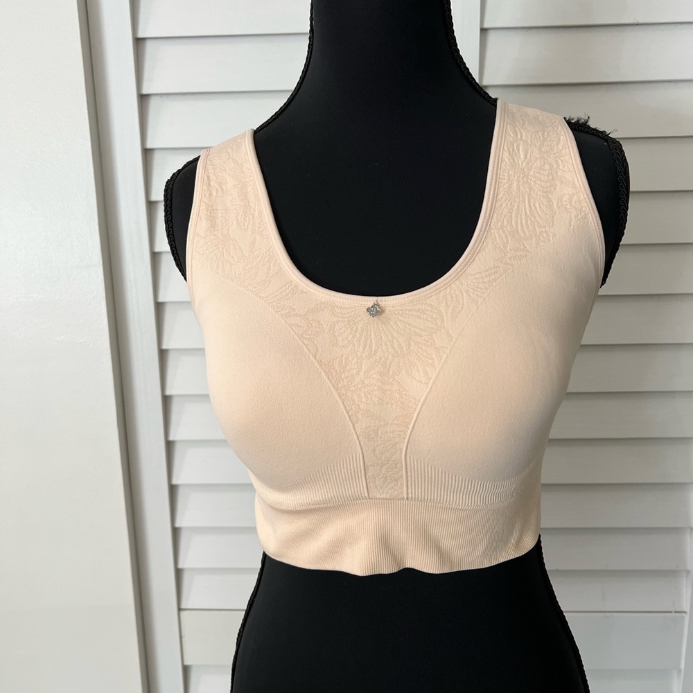 Breezies Cream Textured Fabric